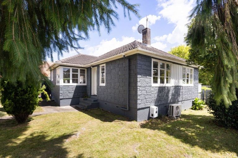 Photo of property in 42 Churchill Avenue, Maeroa, Hamilton, 3200