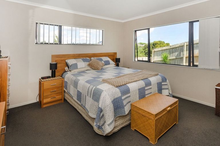 Photo of property in 13 Woodcroft Way, Pukekohe, 2120