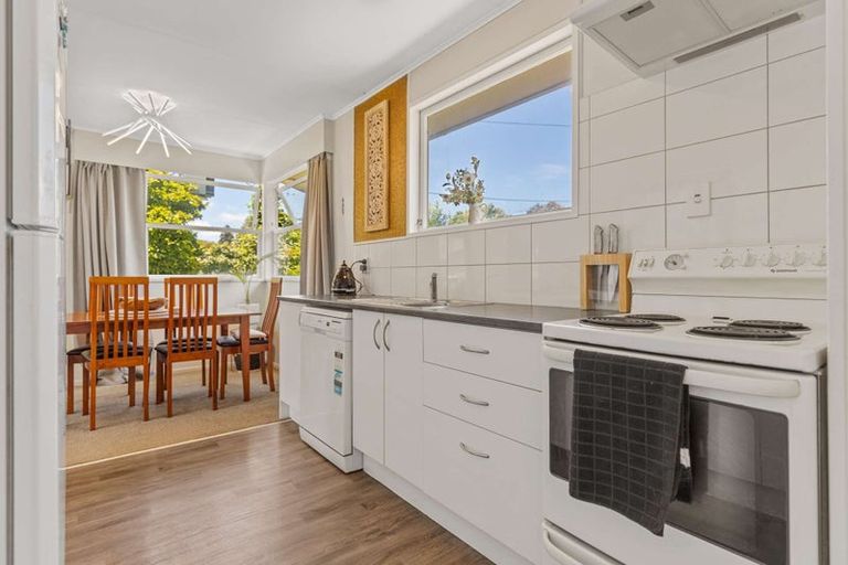 Photo of property in 43 Lisa Crescent, Mangakakahi, Rotorua, 3015