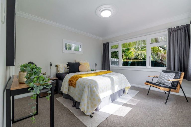 Photo of property in 14 Napier Road, Terrace End, Palmerston North, 4410