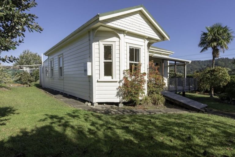 Photo of property in 56 Waikare Road, Kawakawa, 0282