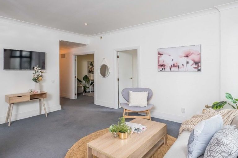 Photo of property in Kelvin House, 1e/16 The Terrace, Wellington Central, Wellington, 6011