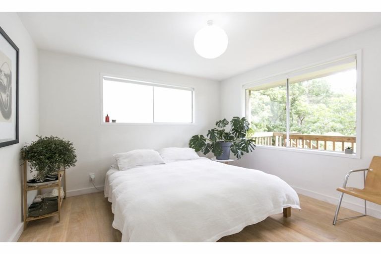Photo of property in 1/26 Bryers Place, Bayview, Auckland, 0629