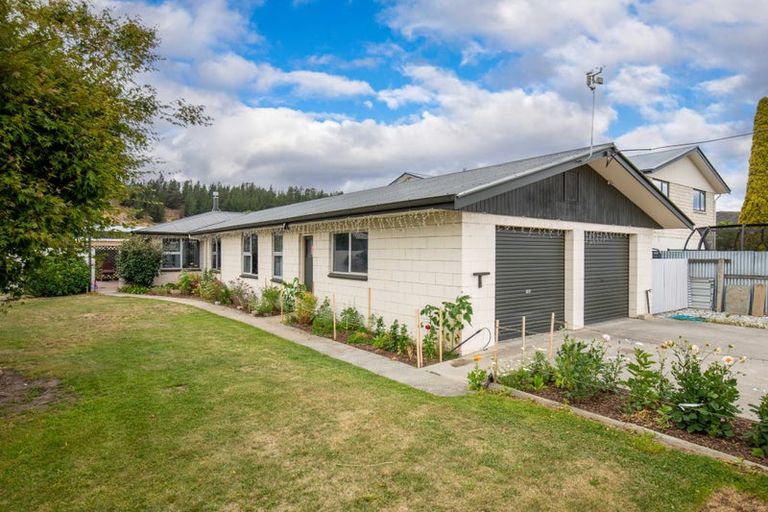 Photo of property in 67 Dunstan Road, Alexandra, 9320