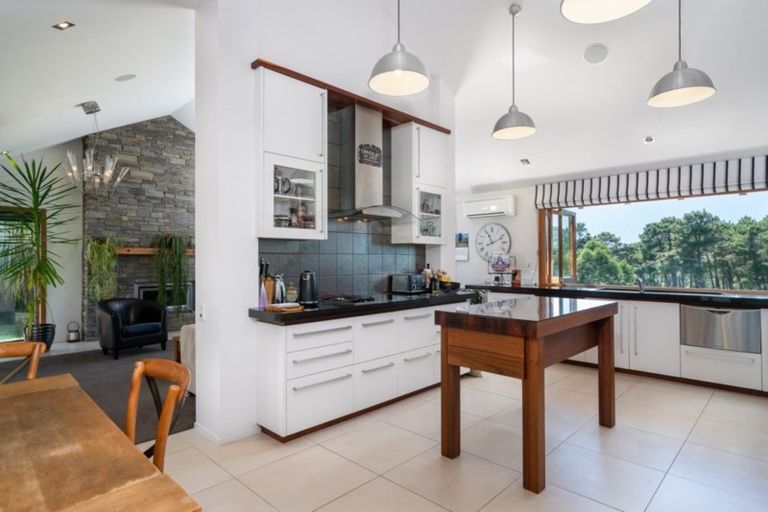 Photo of property in 128 Ferndale Way, Rangatira Park, Taupo, 3384