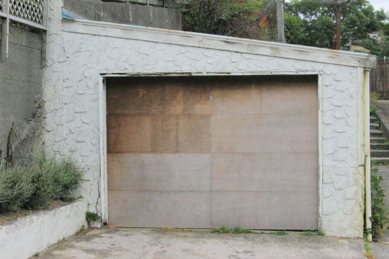 Photo of property in 22 Lincoln Street, Brooklyn, Wellington, 6021