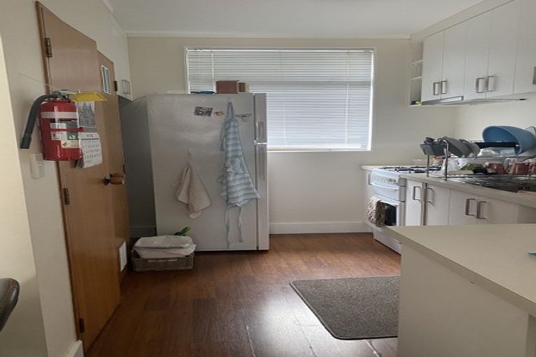 Photo of property in 8 Bushland Grove, Paparangi, Wellington, 6037