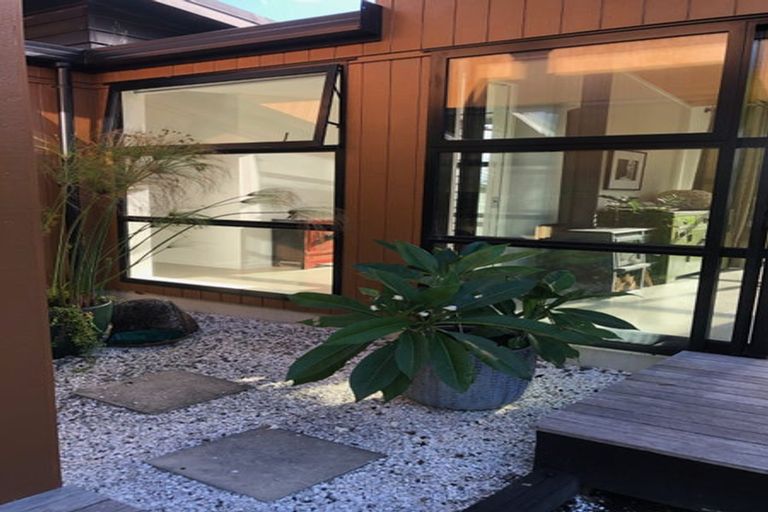 Photo of property in 29 Muritai Road, Parua Bay, Whangarei, 0174