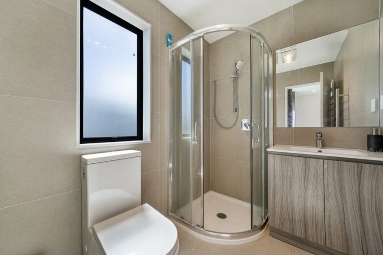 Photo of property in 5b Hemsway Place, Sunnyhills, Auckland, 2010