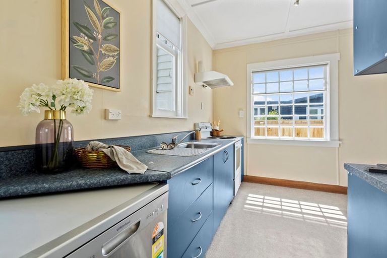 Photo of property in 18 North Street, Petone, Lower Hutt, 5012