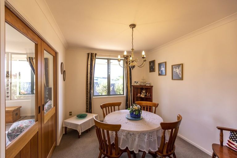 Photo of property in 11b Bedford Terrace, Waipukurau, 4200