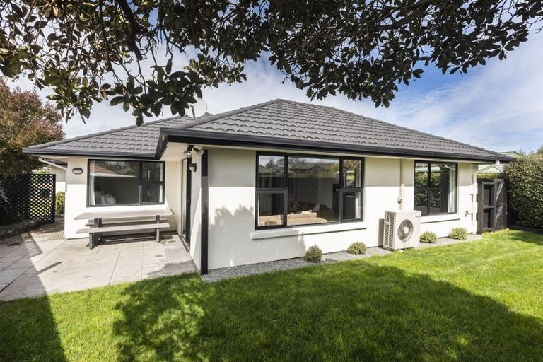 Photo of property in 3a Becmead Drive, Harewood, Christchurch, 8051