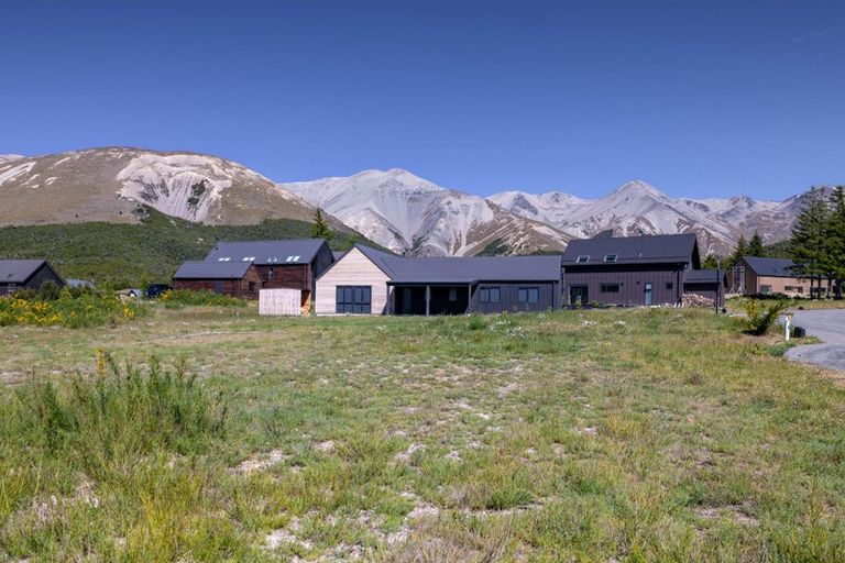 Photo of property in 18 Bevel Court, Castle Hill, 7580