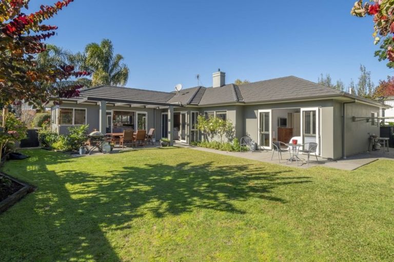 Photo of property in 15 Millbrook Drive, Bethlehem, Tauranga, 3110