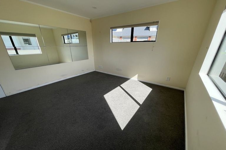 Photo of property in 19 Jaunpur Crescent, Broadmeadows, Wellington, 6035