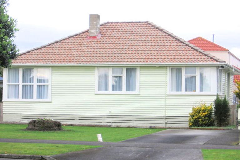 Photo of property in 35 Manawatu Street, Hokowhitu, Palmerston North, 4410