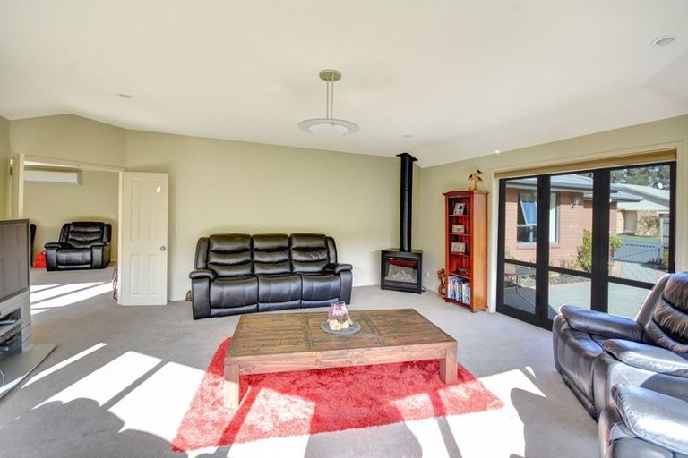 Photo of property in 27 Woodland Avenue, Mosgiel, 9024