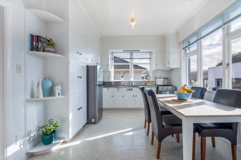 Photo of property in 18 Frederick Street, Avalon, Lower Hutt, 5011