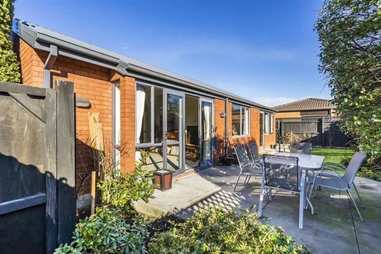 Photo of property in 8 Stroud Lane, Papanui, Christchurch, 8053