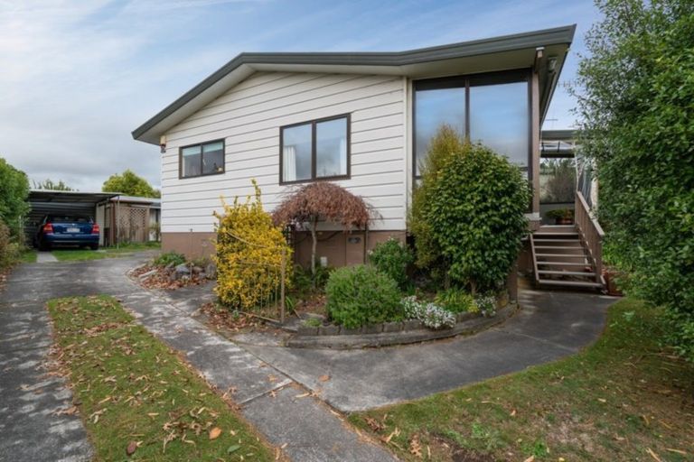 Photo of property in 14 Epping Place, Richmond Heights, Taupo, 3330