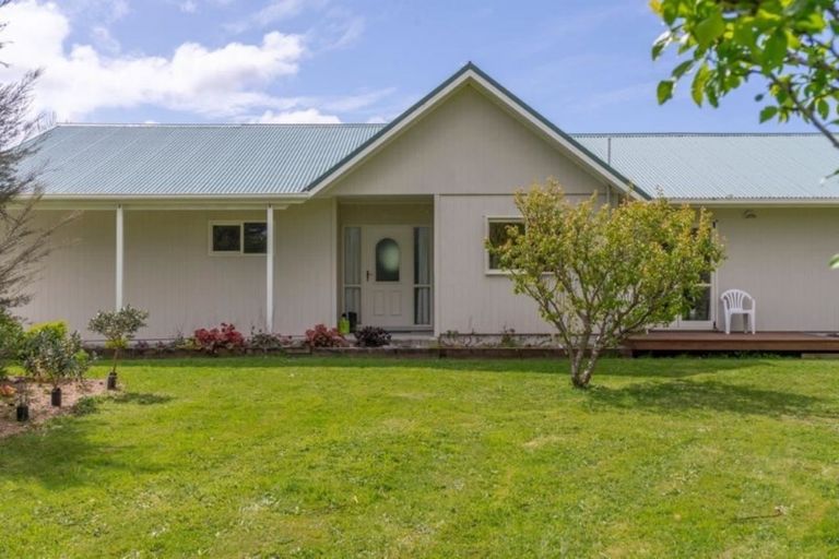 Photo of property in 109 Brandon Street, Featherston, 5710