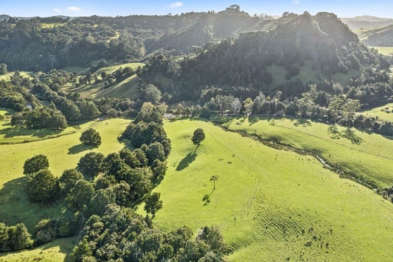 Photo of property in 216 Haruru Road, Kaukapakapa, 0873