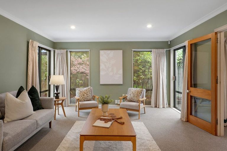 Photo of property in 2/56 Kotare Street, Fendalton, Christchurch, 8041