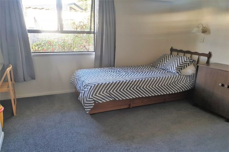 Photo of property in 12 Smith Street, Dannevirke, 4930