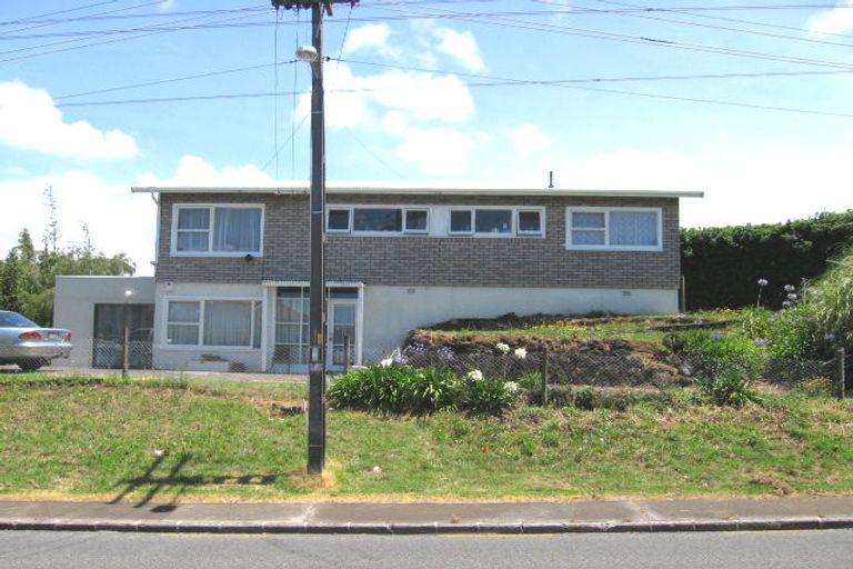 Photo of property in 1 Mclennan Road, Mount Wellington, Auckland, 1062
