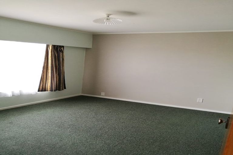 Photo of property in 1/18 Anne Road, Hillcrest, Auckland, 0627
