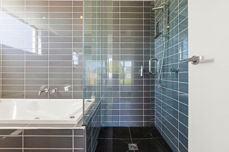 Photo of property in 19 Kilmore Street, Christchurch Central, Christchurch, 8013