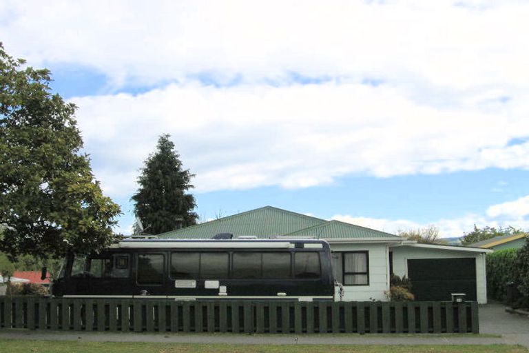Photo of property in 23 Hinekura Avenue, Taupo, 3330