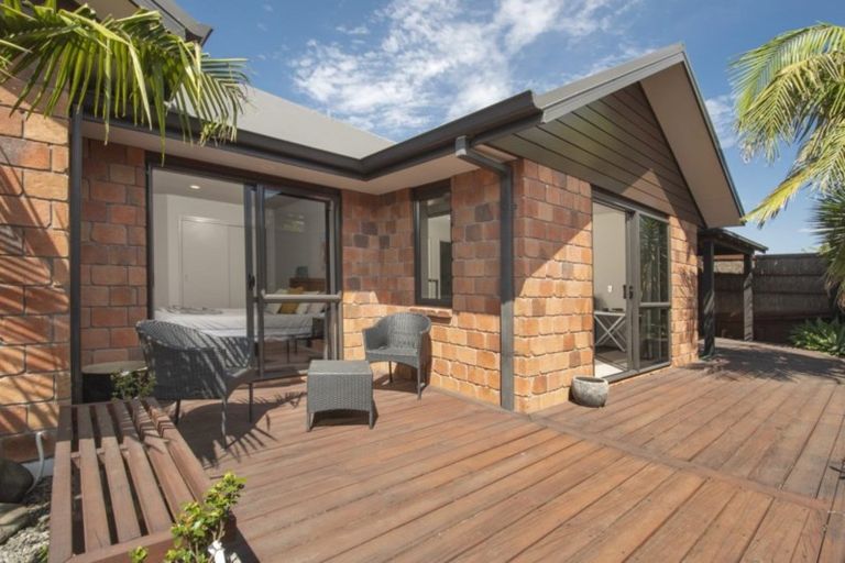 Photo of property in 51 Contour Avenue, Pyes Pa, Tauranga, 3112