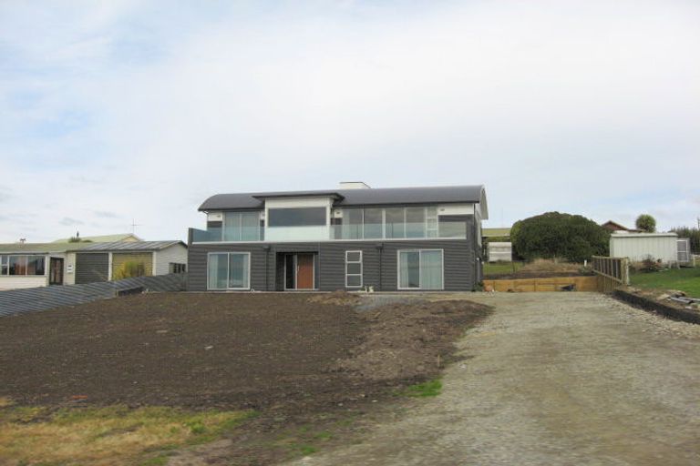 Photo of property in 17 Magdala Street, Kakanui, Oamaru, 9495