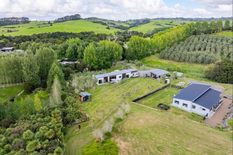 Photo of property in 35 Poplar Glade, Mangawhai, Kaiwaka, 0573