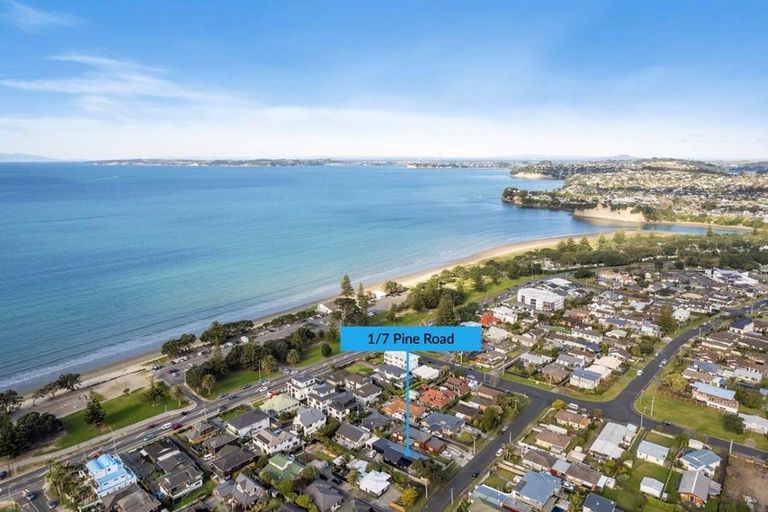 Photo of property in 1/7 Pine Road, Orewa, 0931