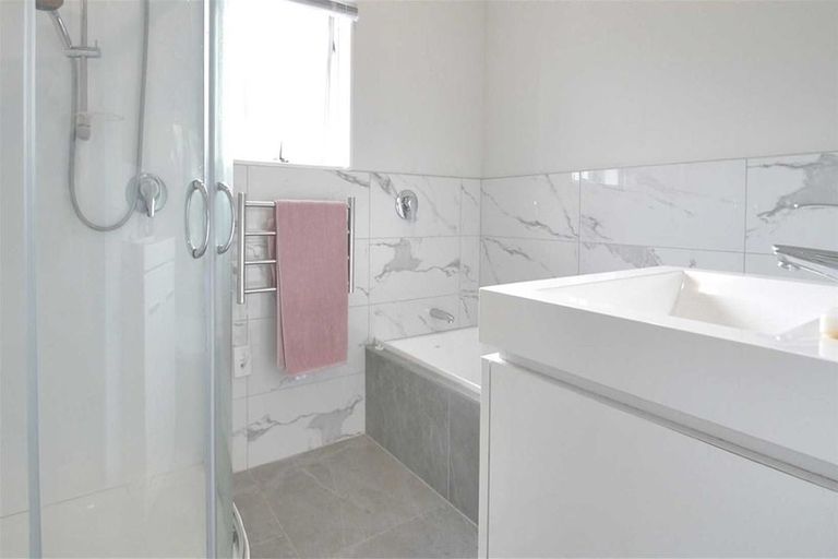 Photo of property in 22 Bay Vista Drive, Red Beach, 0932