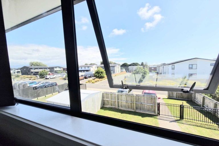 Photo of property in 29 Discovery Place, Marfell, New Plymouth, 4310