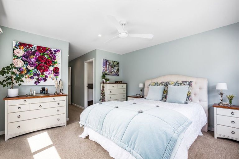 Photo of property in 20 Glide Lane, Whitby, Porirua, 5024