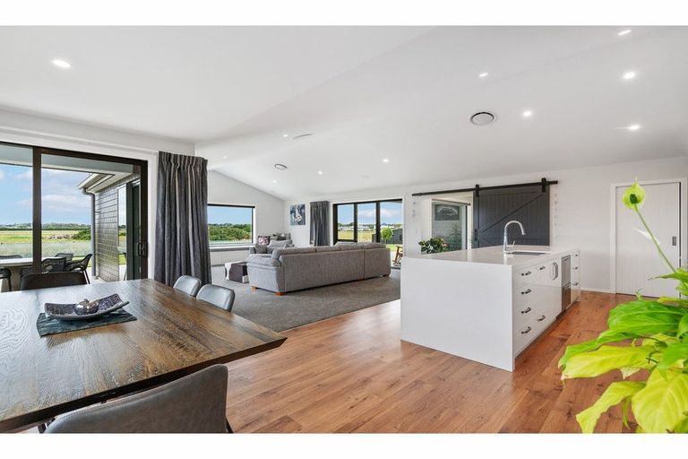 Photo of property in 24 Lindsay Way, Grasmere, Invercargill, 9810