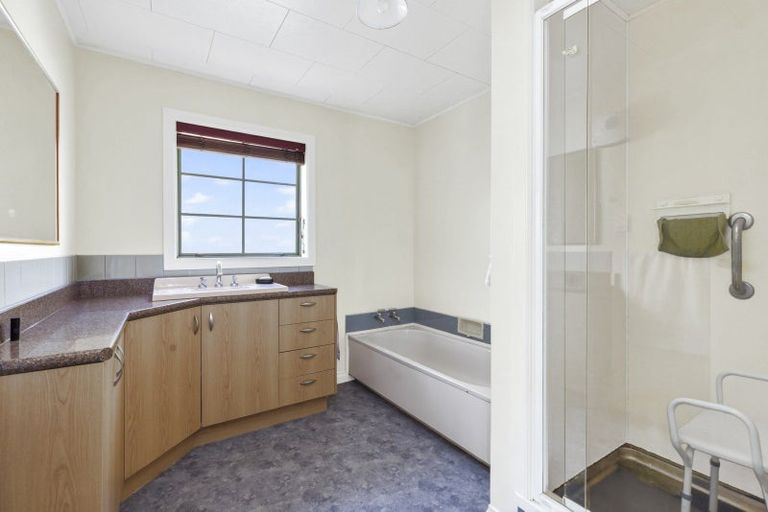 Photo of property in 39 Domain Road, Bannockburn, Cromwell, 9384