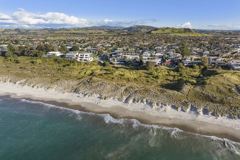 Photo of property in 5b Pacific View Road, Papamoa Beach, Papamoa, 3118