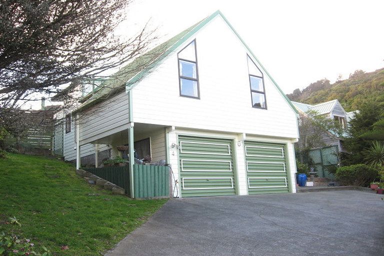 Photo of property in 4 Malda Grove, Khandallah, Wellington, 6035