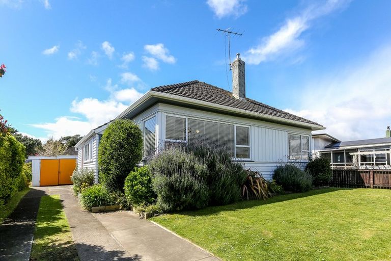 Photo of property in 79 Brooklands Road, Brooklands, New Plymouth, 4310