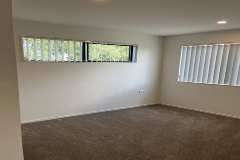 Photo of property in 1/149 Tirimoana Road, Te Atatu South, Auckland, 0602