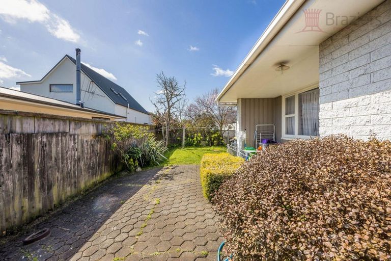 Photo of property in Capel Courts, 8/141a Clarence Street, Riccarton, Christchurch, 8011