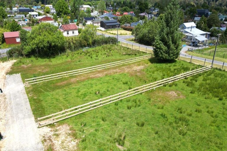 Photo of property in 3 Clifford Street, Blackball, 7804