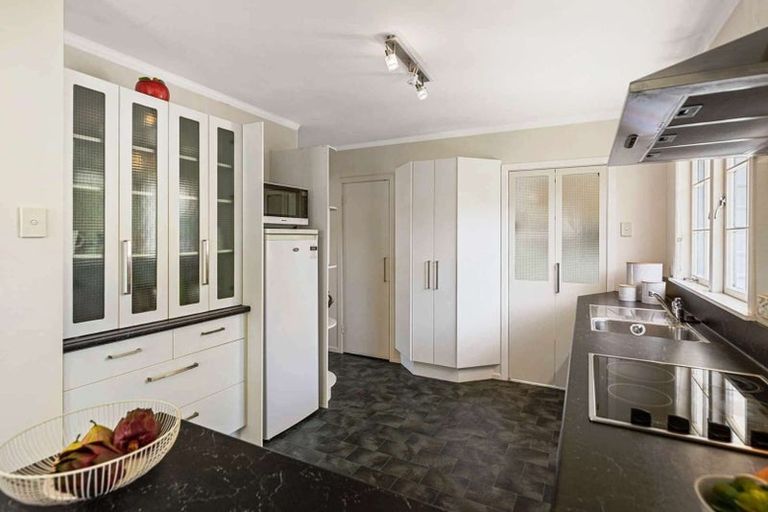 Photo of property in 73 Parkes Avenue, Saint Johns Hill, Whanganui, 4501