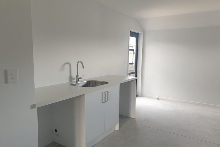 Photo of property in 8 Selfe Crescent, Burwood, Christchurch, 8083