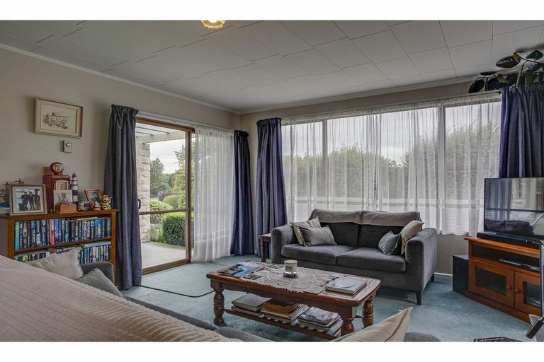 Photo of property in 16 Acacia Drive, Levels, Timaru, 7973